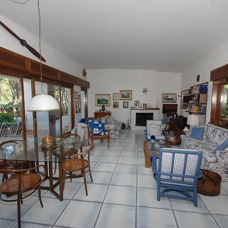 Villa Aurora